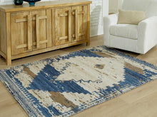 Load image into Gallery viewer, Varnler Rug
