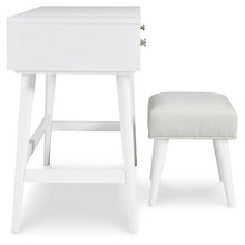 Load image into Gallery viewer, Thadamere Vanity with Stool
