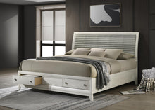 Load image into Gallery viewer, Antique White Oak Queen Bed
