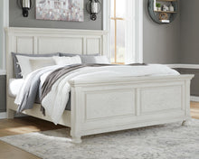 Load image into Gallery viewer, Robbinsdale Bedroom Set
