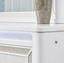 Load image into Gallery viewer, Chalanna Bedroom Set - Ego Home Furniture
