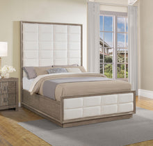 Load image into Gallery viewer, Durango Panel Bed
