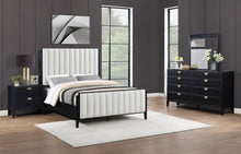 Load image into Gallery viewer, Brookmead Bedroom Set
