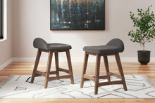 Load image into Gallery viewer, Lyncott Dining Set
