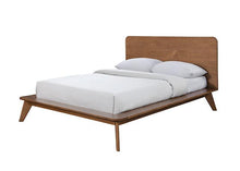 Load image into Gallery viewer, Stathelle E.King Bed
