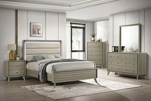 Load image into Gallery viewer, Rainier E.King Bed

