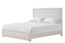 Load image into Gallery viewer, Crowthorne Queen Bedroom Set

