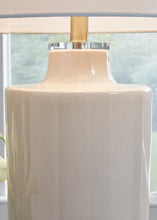 Load image into Gallery viewer, Cylener Table Lamp
