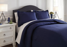 Load image into Gallery viewer, Raleda 3-Piece King Coverlet Set
