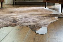 Load image into Gallery viewer, Sportsmen 6&#39;5&quot; x 7&#39;11&quot; Rug
