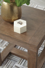 Load image into Gallery viewer, Cariton Occasional Table Set

