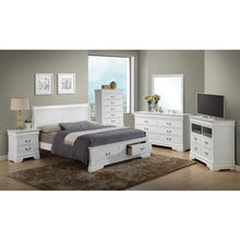 Load image into Gallery viewer, Upholstered Panel Sleigh Bed Design
