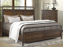Load image into Gallery viewer, Danville - King Panel Bed - Spice Brown

