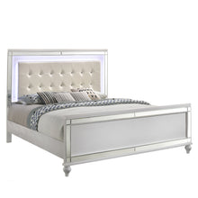 Load image into Gallery viewer, Valentino - 6/6-6/0 King/California King Footboard &amp; Slats - White

