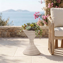 Load image into Gallery viewer, Vessa - Indoor / Outdoor Concrete Planter
