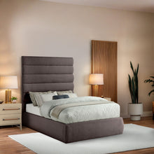 Load image into Gallery viewer, Adam - Linen Fabric Bed With 70.5" Headboard
