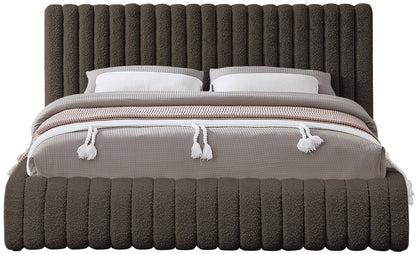 Nash - Bed