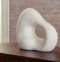 Load image into Gallery viewer, Arthrow - Sculpture - 11" - Off White
