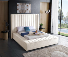 Load image into Gallery viewer, Kiki - Bed
