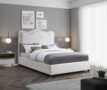 Load image into Gallery viewer, Felix - Bed
