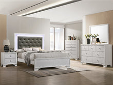Load image into Gallery viewer, Crown Mark Furniture Lyssa Dresser Mirror in White
