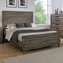 Load image into Gallery viewer, Crown Mark Tacoma King Panel Bed in Brown image
