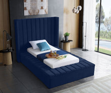 Load image into Gallery viewer, Kiki - Bed

