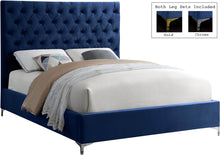 Load image into Gallery viewer, Cruz - Bed
