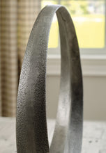Load image into Gallery viewer, Ryandale - Sculpture
