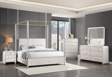 Load image into Gallery viewer, Malmo - 5 Piece King Bedroom Set - Oak
