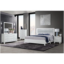 Load image into Gallery viewer, Omoda - Bed With LED
