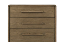 Load image into Gallery viewer, Elure - Small Chest
