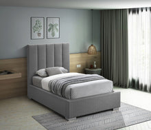 Load image into Gallery viewer, Pierce - Bed
