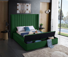 Load image into Gallery viewer, Kiki - Bed
