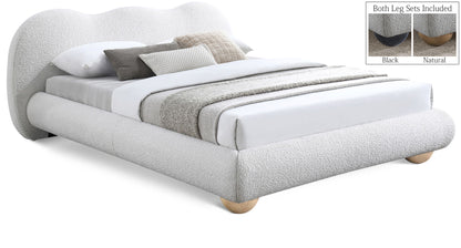 Hyde - Bed