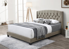 Load image into Gallery viewer, B594 - Bed
