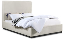 Load image into Gallery viewer, Alfie - Bed
