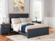 Load image into Gallery viewer, Landocken - Panel Bed

