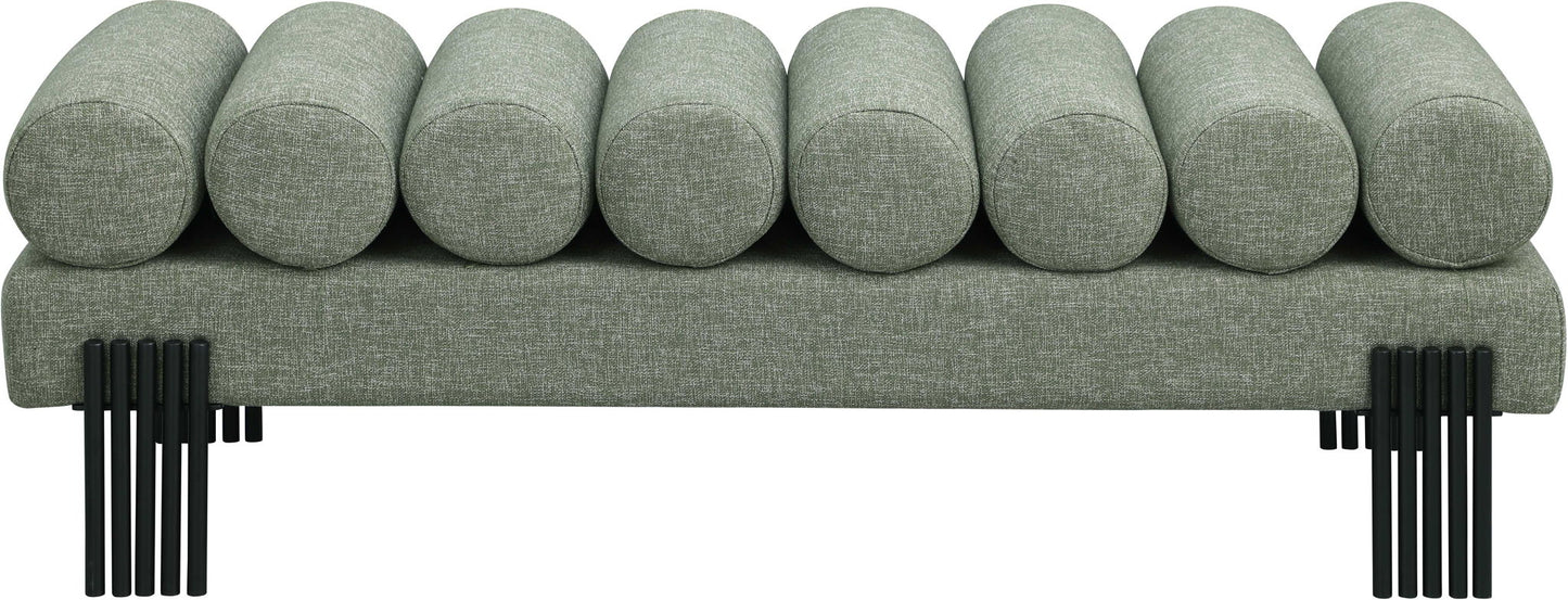Akeela - Bench
