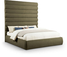 Load image into Gallery viewer, Adam - Boucle Fabric Bed With 89" Headboard
