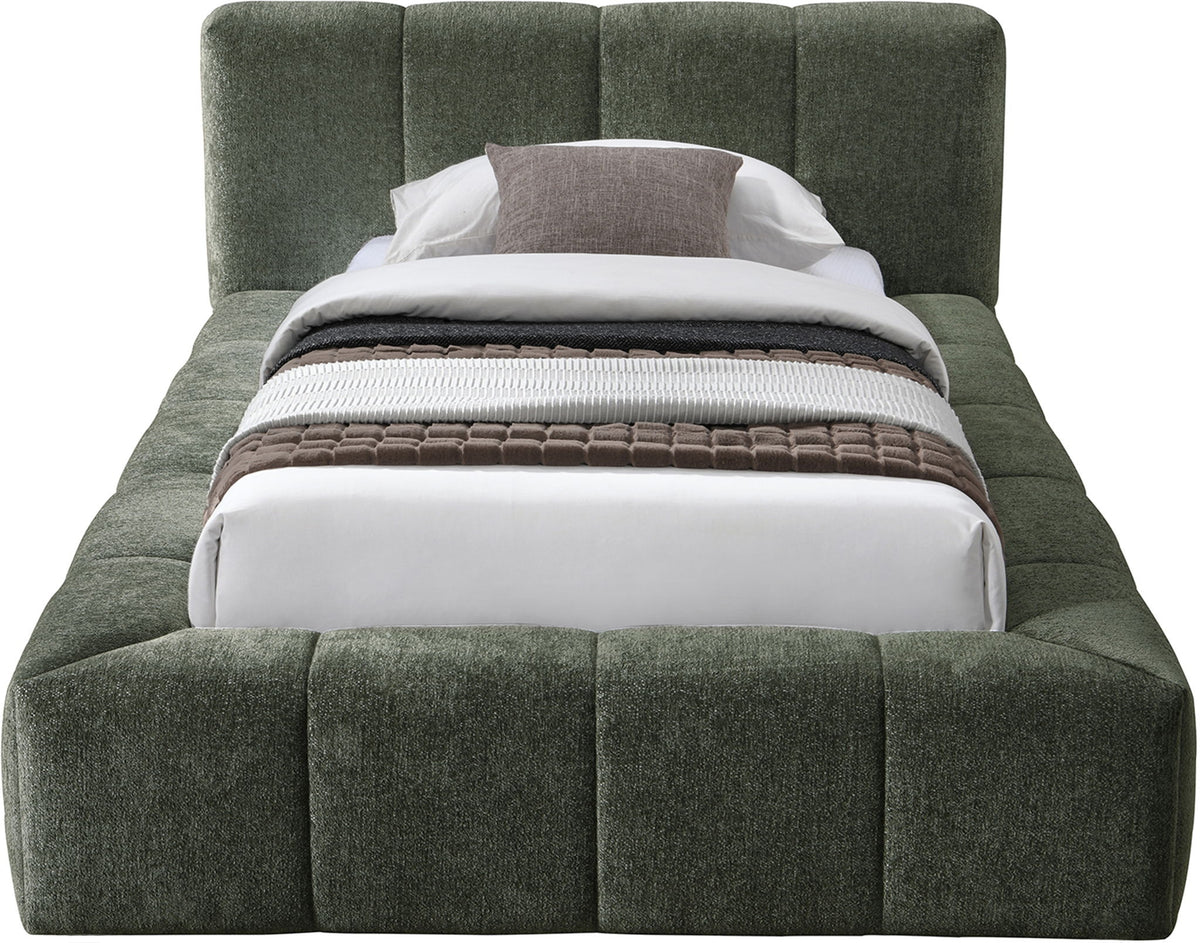Carlin - Bed