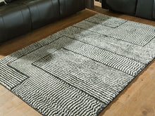 Load image into Gallery viewer, Kurtmen - Rug
