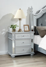 Load image into Gallery viewer, B092 - Nightstand - Gray
