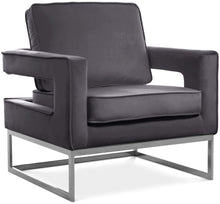Load image into Gallery viewer, Noah - Accent Chair
