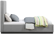 Load image into Gallery viewer, Alfie - Bed
