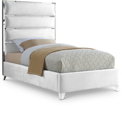 Zuma - Bed