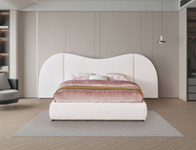 Load image into Gallery viewer, Everest - Linen Fabric Bed
