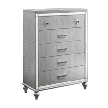 Load image into Gallery viewer, Valentino - Chest
