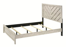 Load image into Gallery viewer, Crown Mark Furniture Valor Queen Panel Bed in Gray B9330-Q
