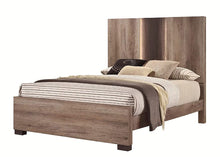 Load image into Gallery viewer, Crown Mark Furniture Rangley Queen Panel Bed in Brown B6830-Q image
